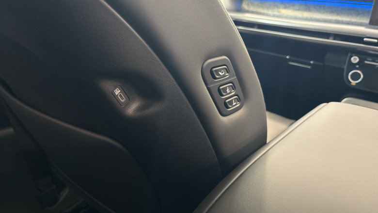 Hyundai IONIQ 9 226kW Calligraphy 110kWh 5dr AWD Auto Electric Estate